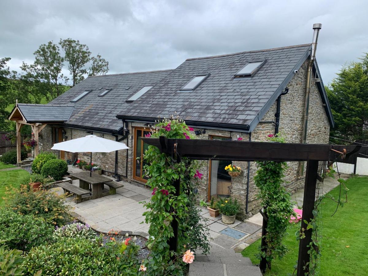 Cross Hands Beudy Bach B&B 외부 사진
